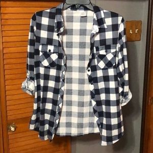 Navy/White checkered button up